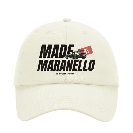 CLUTCHO Dad Cap Made by Maranello in Beige, Front-Print, 6-Panel aus Chino-Baumwolle – Flatlay.