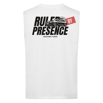 CLUTCHO Ruled by Presence Tank Top Herren in Weiß aus leichter Bio-Baumwolle – Farbdetail.
