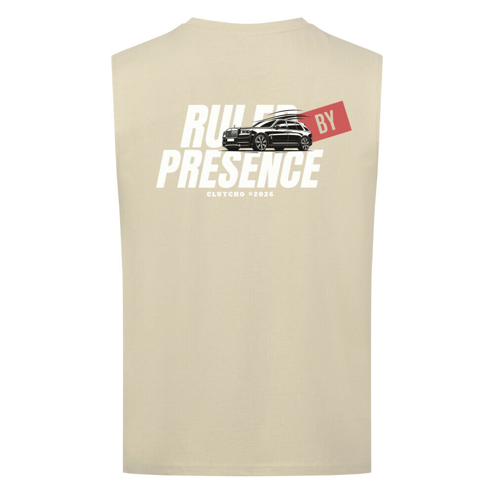 CLUTCHO Ruled by Presence Tank Top Herren in Sand aus leichter Bio-Baumwolle – Farbdetail.