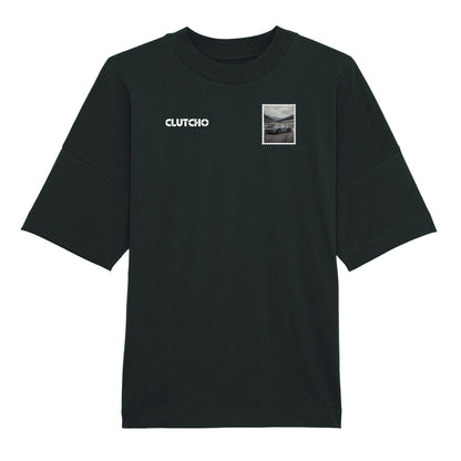CLUTCHO Nürburgring Oversized T-Shirt in Schwarz aus schwerer Bio-Baumwolle – Stoff- und Farbdetail.