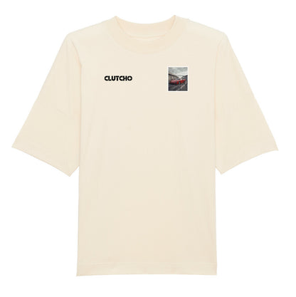 CLUTCHO Boxengasse Oversized T-Shirt in Beige aus schwerer Bio-Baumwolle – Stoff- und Farbdetail.