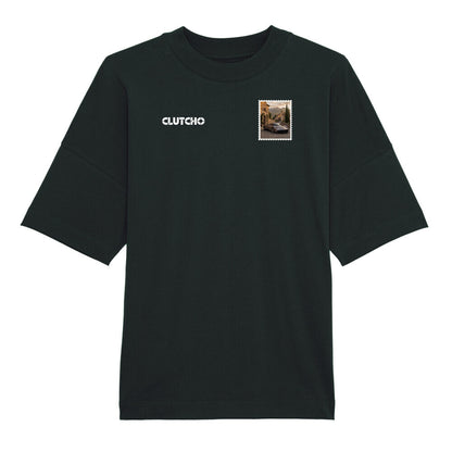 CLUTCHO Toskana Vibes Oversized T-Shirt in Schwarz aus schwerer Bio-Baumwolle – Stoff- und Farbdetail.